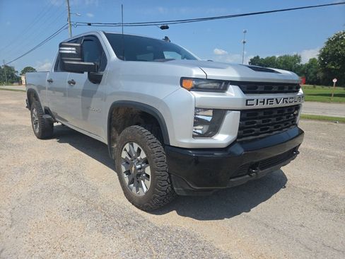Used 2022 Chevrolet Silverado 2500 Custom w/ Custom Value Package AWD/4WD image 1