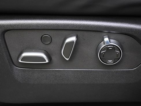 Certified 2023 Cadillac Escalade Sport Platinum image 14