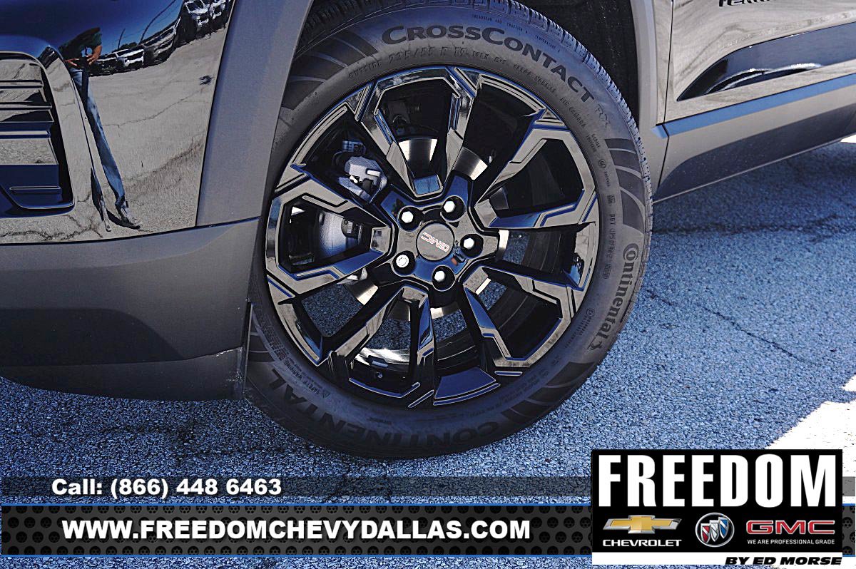 New 2027 GMC Terrain Elevation w/ Black Edition FWD image 8