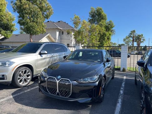 Certified 2023 BMW i4 eDrive40 w/ Premium Package image 3