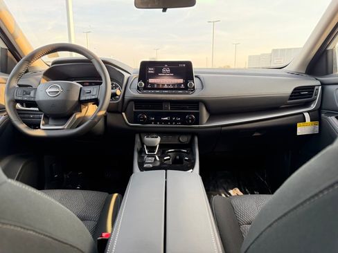 New 2026 Nissan Rogue SV FWD image 16
