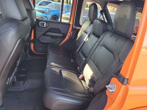 Used 2025 Jeep Wrangler Unlimited Rubicon 392 image 11