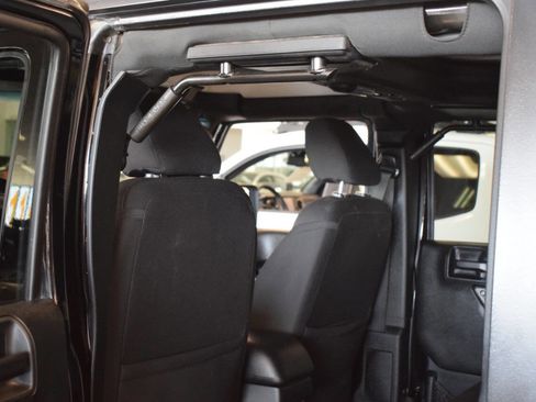 Used 2018 Jeep Wrangler Unlimited Sport S image 82