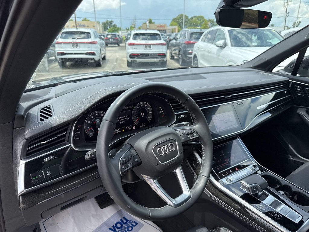 Used 2025 Audi Q7 3.0T Prestige w/ Prestige Package AWD/4WD image 30