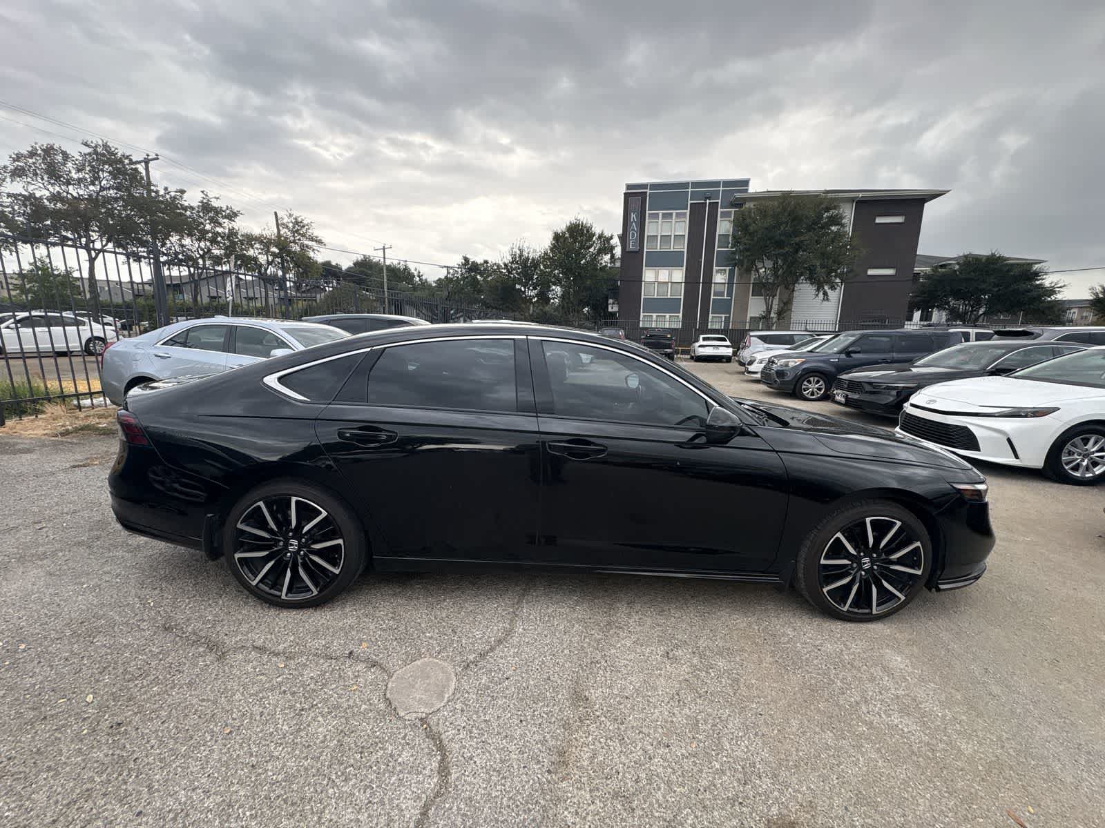 Used 2024 Honda Accord Touring image 6