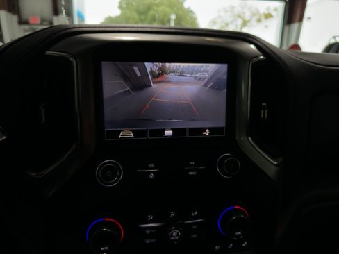 Used 2020 Chevrolet Silverado 1500 LTZ w/ LTZ Premium Package image 29