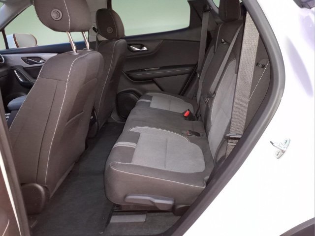 Used 2025 Chevrolet Blazer LT w/ Convenience Package FWD image 11