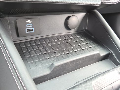 Used 2024 Ford Mustang GT Premium image 19