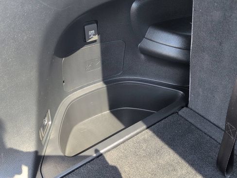 Used 2021 Honda Pilot Touring image 39