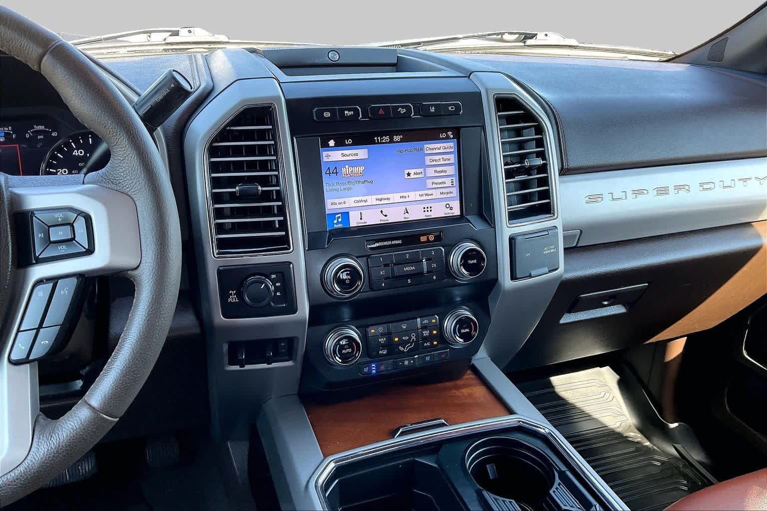 Used 2019 Ford F350 King Ranch w/ King Ranch Ultimate Package AWD/4WD image 7