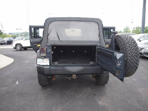 Used 2018 Jeep Wrangler Unlimited Sport S AWD/4WD image 5