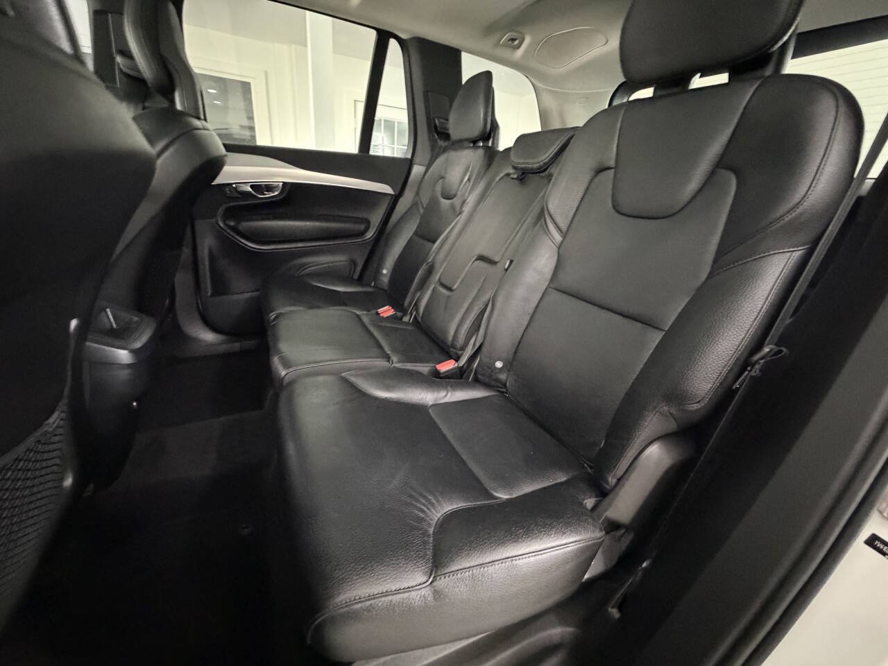 Used 2016 Volvo XC90 T5 Momentum FWD image 22