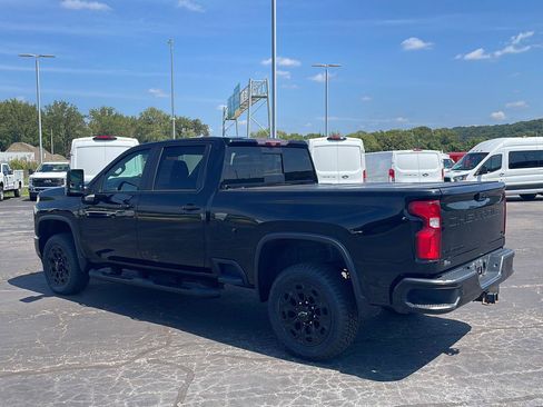 Used 2022 Chevrolet Silverado 3500 LTZ w/ LTZ Plus Package AWD/4WD image 3