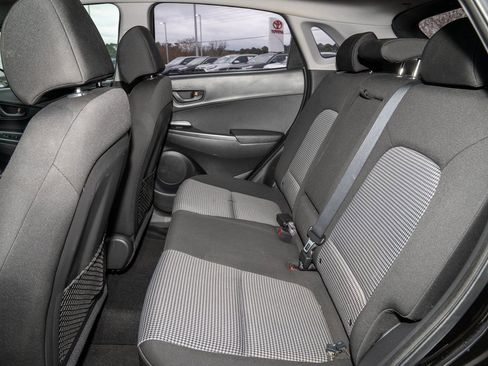 Used 2018 Hyundai Kona SE image 7