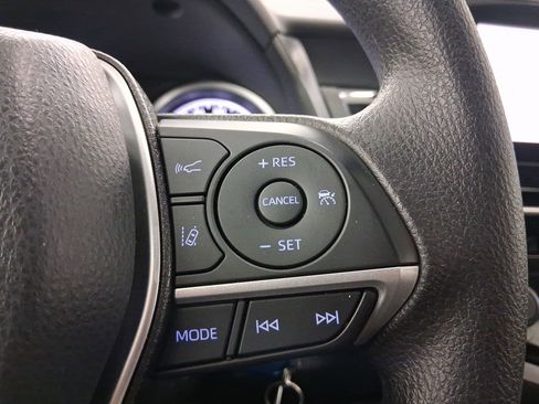 Used 2021 Toyota Camry LE image 20