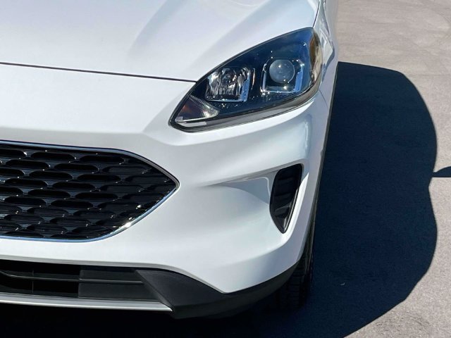 Certified 2020 Ford Escape SE FWD image 9