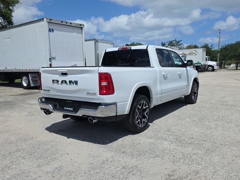 Used 2026 RAM 1500 Laramie AWD/4WD image 7