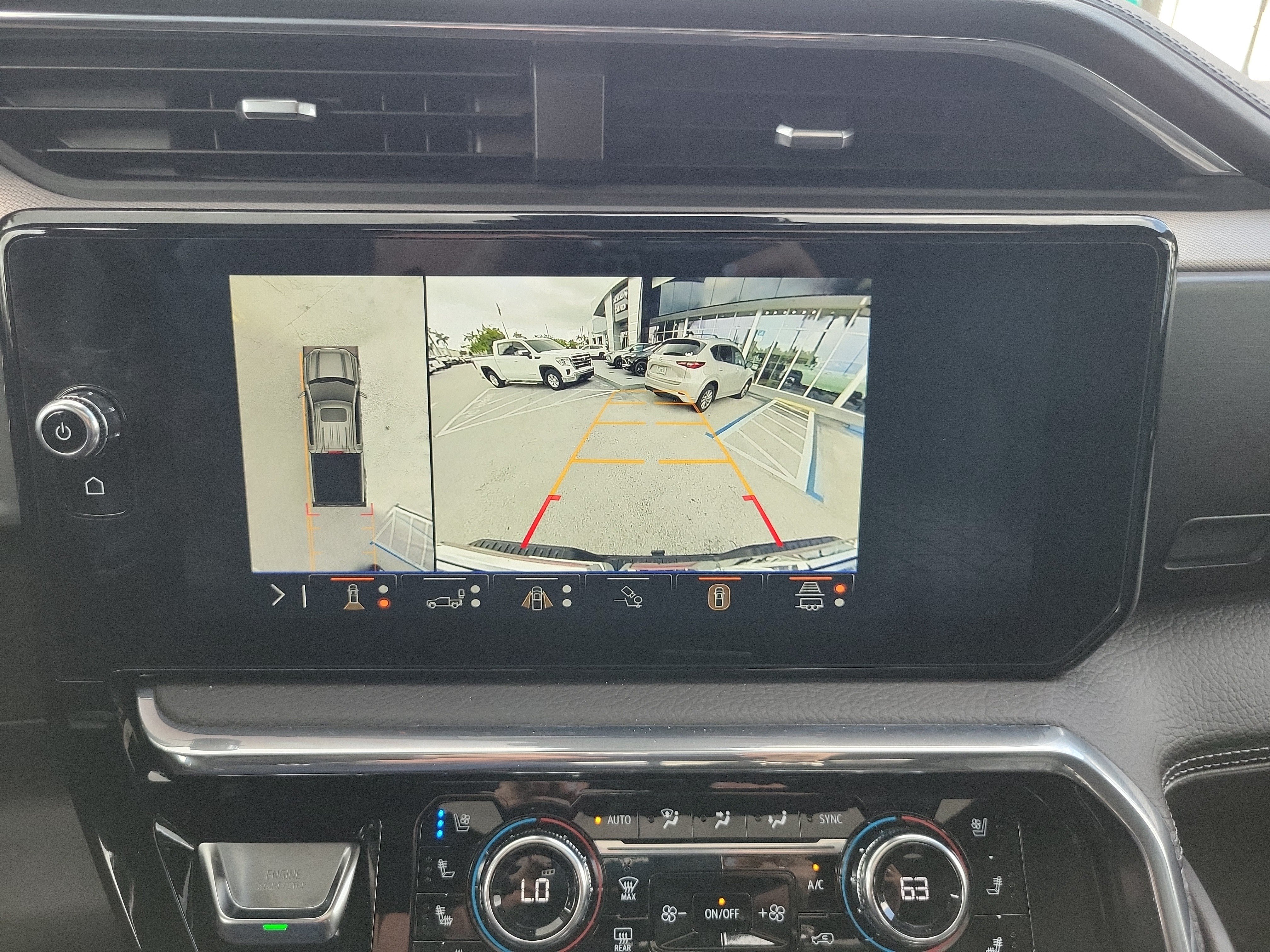 Used 2024 GMC Sierra 1500 Denali AWD/4WD image 11