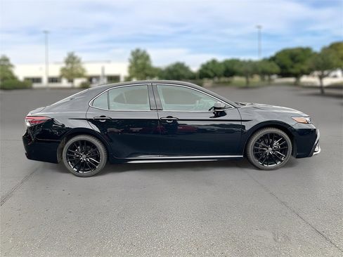 Used 2024 Toyota Camry XSE image 7