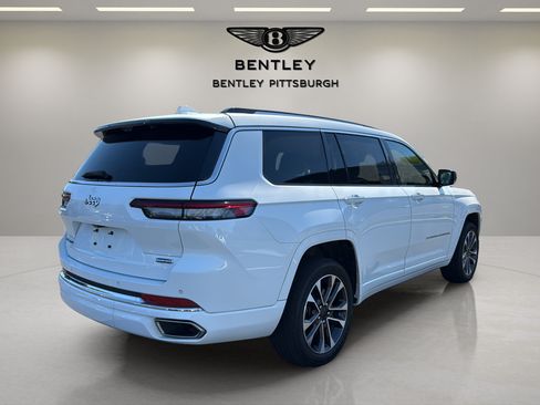Used 2021 Jeep Grand Cherokee L Overland w/ Luxury Tech Group IV AWD/4WD image 5