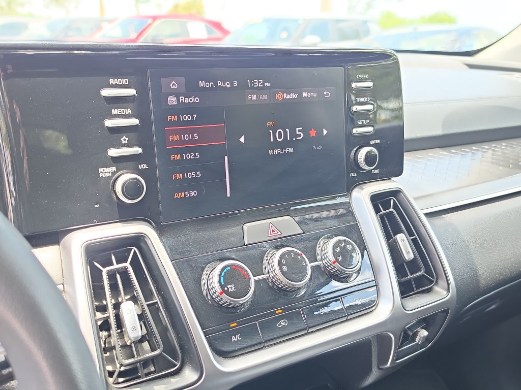 Used 2022 Kia Sorento LX FWD image 24