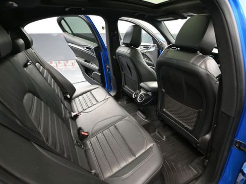 Used 2020 Alfa Romeo Stelvio Ti Sport w/ Quick Order Package 22S Sport AWD/4WD image 45