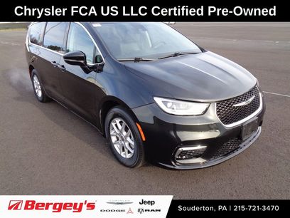Certified 2024 Chrysler Pacifica Touring-L