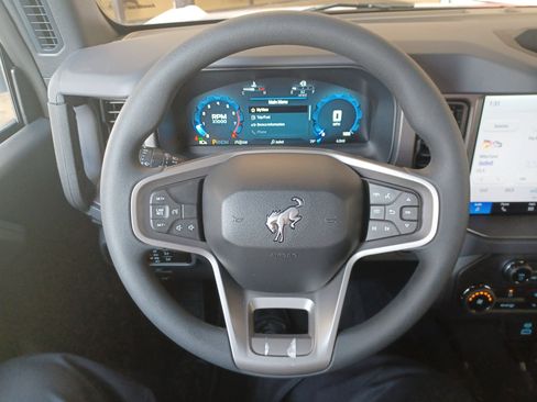 New 2025 Ford Bronco 4-Door w/ Sasquatch Package image 27
