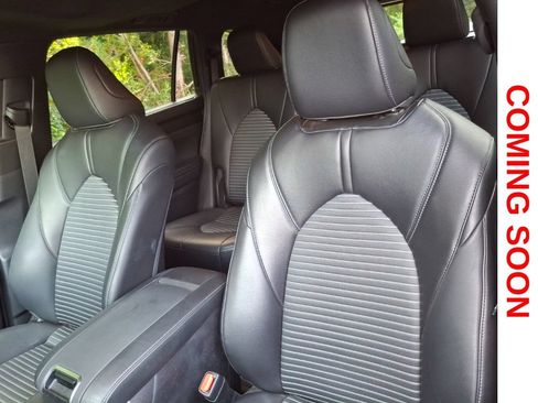 Used 2024 Toyota Highlander XSE AWD/4WD image 13