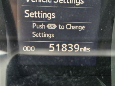Used 2019 Toyota Camry SE FWD image 25