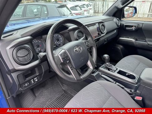 Used 2017 Toyota Tacoma TRD Off-Road RWD image 11