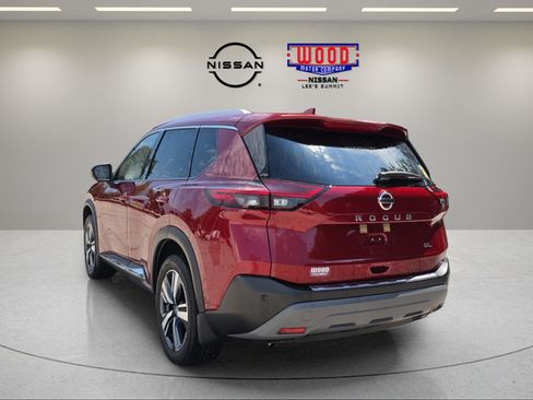 Used 2021 Nissan Rogue SL w/ Premium Package FWD image 4