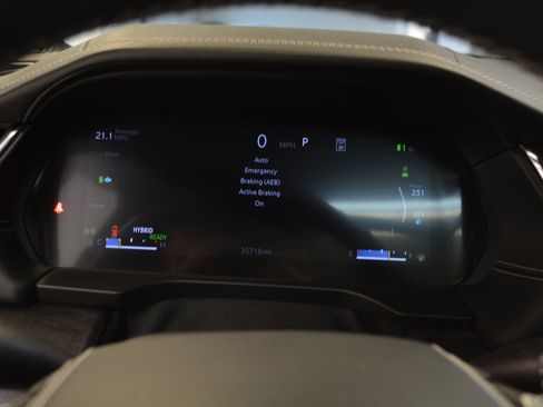 Used 2023 Jeep Grand Cherokee Overland w/ Advanced Protech Group III image 17