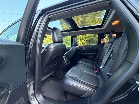 Used 2014 Jeep Cherokee Limited AWD/4WD image 25