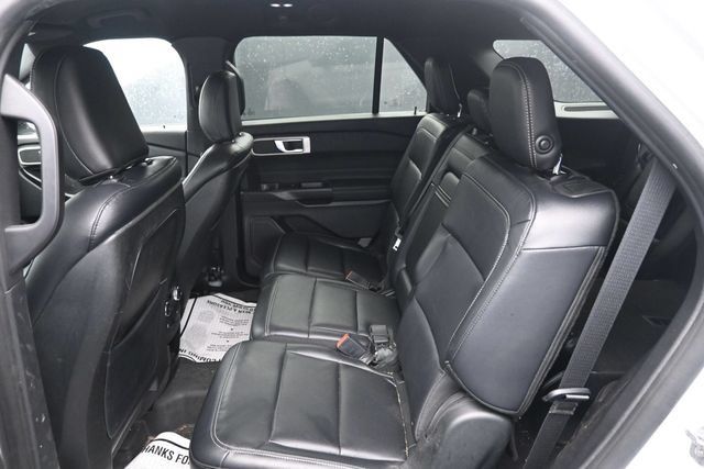 Used 2020 Ford Explorer XLT w/ Equipment Group 202A AWD/4WD image 11