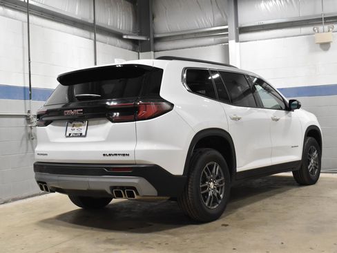 Used 2025 GMC Acadia Elevation image 32