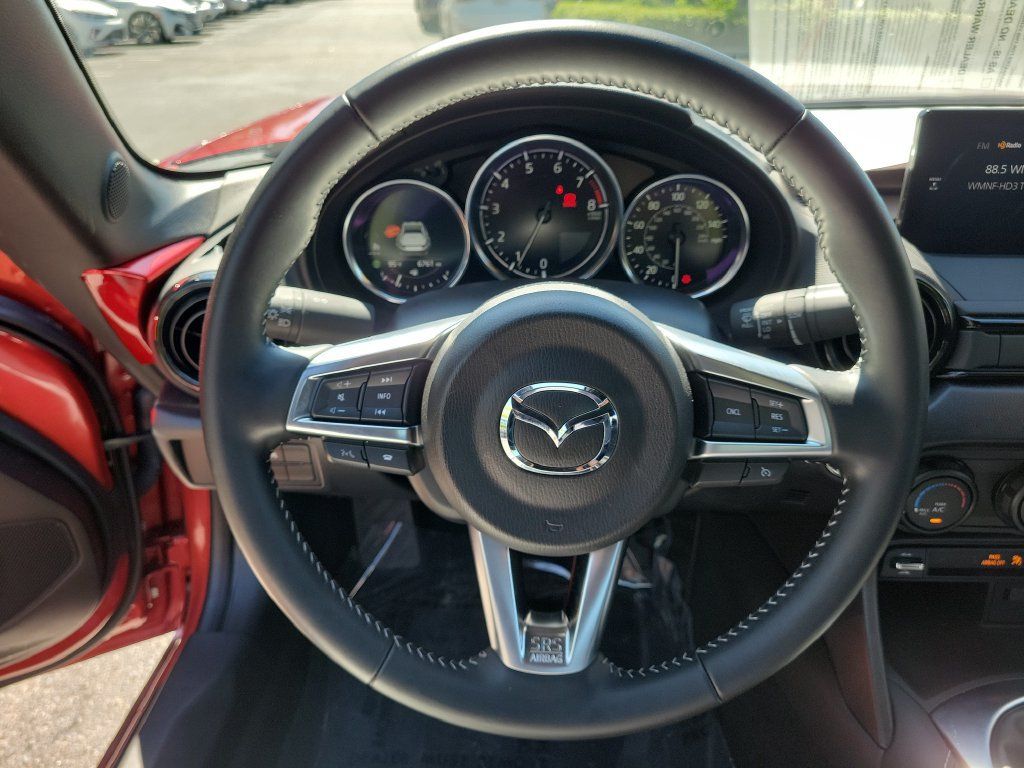 Used 2025 MAZDA MX-5 Miata RF Club RWD image 20