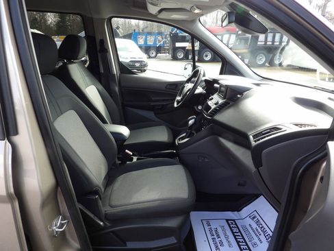 Used 2020 Ford Transit Connect XL image 40