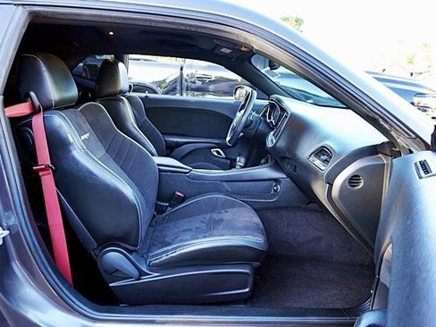 Used 2016 Dodge Challenger SRT w/ Technology Group image 13