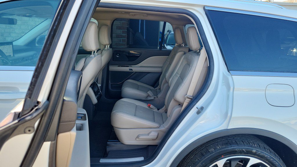 Used 2021 Lincoln Aviator Reserve w/ Equipment Group 201A AWD/4WD image 26