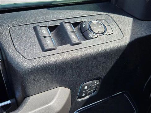 Used 2019 Ford F150 Platinum w/ Equipment Group 701A Luxury AWD/4WD image 11