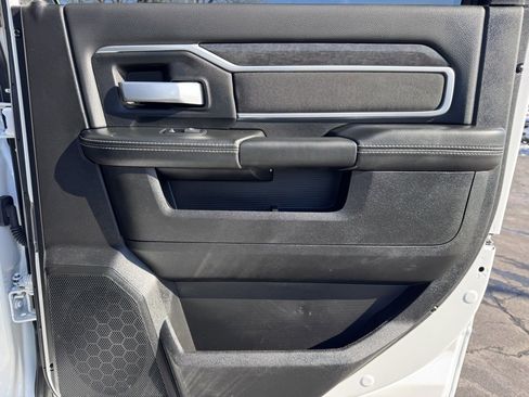 Used 2024 RAM 2500 Big Horn image 24