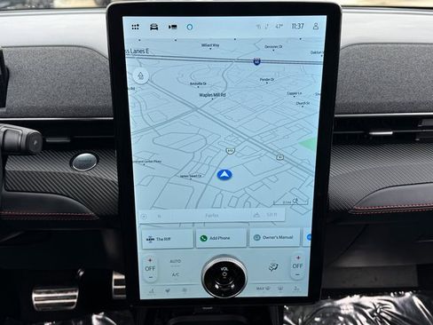 Used 2025 Ford Mustang Mach-E Premium w/ Sport Appearance Package image 5