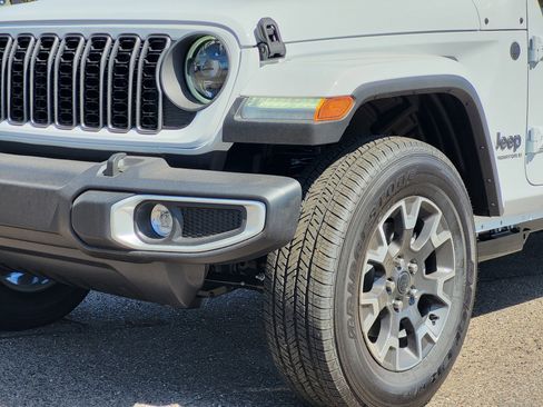 New 2026 Jeep Gladiator Sport AWD/4WD image 9