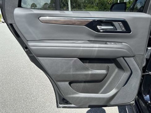 New 2025 Chevrolet Tahoe LS image 9