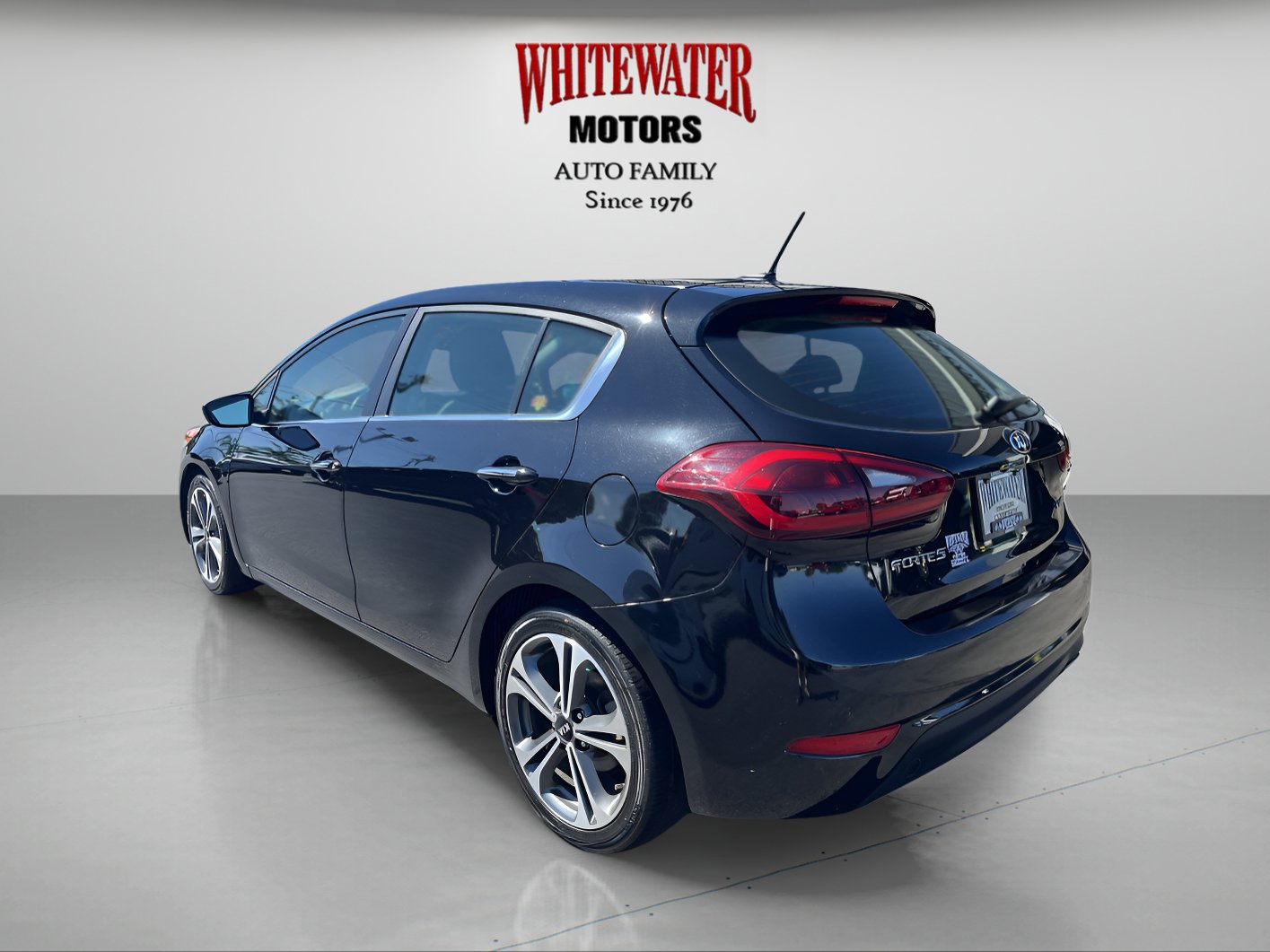 Used 2016 Kia Forte EX w/ EX Premium Technology Package FWD image 3