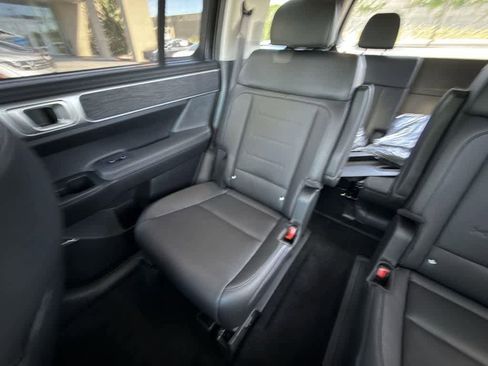 New 2026 Hyundai Santa Fe Limited AWD/4WD image 3
