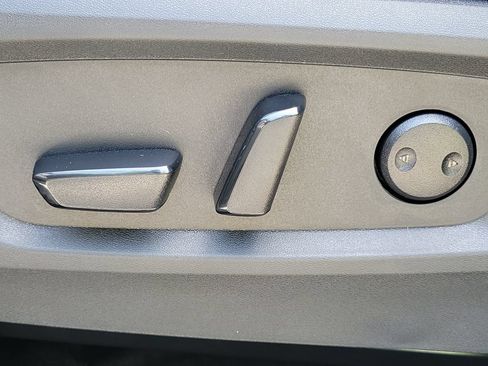 New 2026 Nissan Pathfinder SV w/ Cargo Package FWD image 27