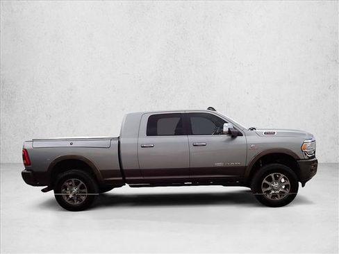 Used 2022 RAM 2500 Limited AWD/4WD image 4