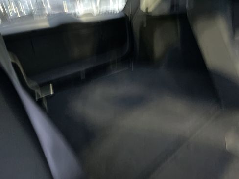 Used 2025 Volvo XC60 B5 Plus image 23